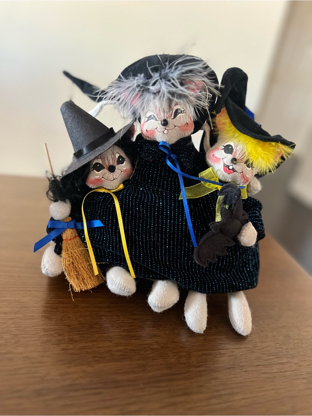 Vintage Annalee triple trouble dolls